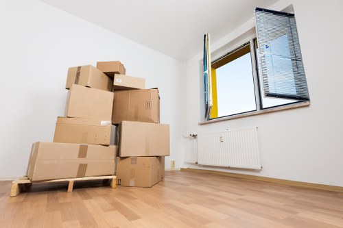 Practical Elephant and Castle moving support for household items