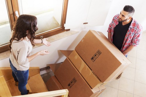 Moving truck service in Elephant and Castle for local home and business relocations