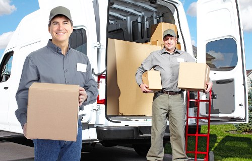Packing support for a flat move in Elephant and Castle
