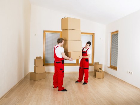 Local removal truck service for Elephant and Castle properties